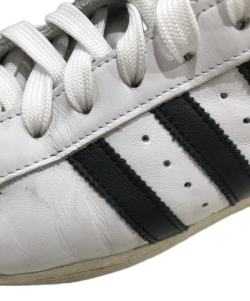 adidas（アディダス）adidas (アディダス) SUPERSTAR 82 ホワイト×ブラック サイズ:US10/UK9 1/2/FR44の古着・服飾アイテム