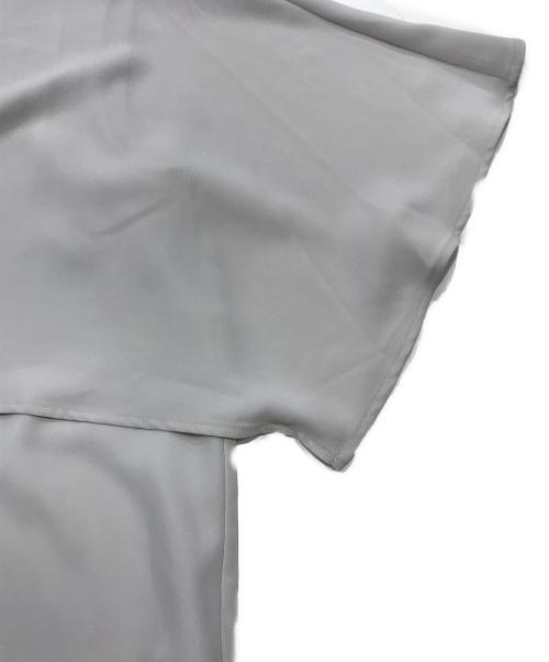 23区（ニジュウサンク）23区 (ニジュウサンク) ストレッチジョーゼット ケープデザイン カットソー ベージュ サイズ:38の古着・服飾アイテム