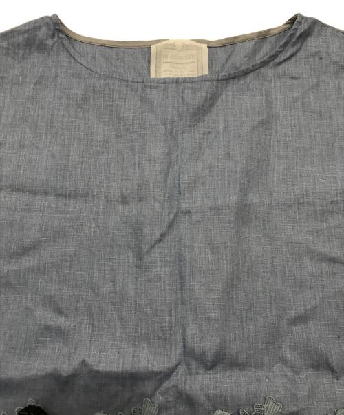 BEARDSLEY（ビアズリー）BEARDSLEY (ビアズリー) 裾レースリネンブラウス ブルー サイズ:Freeの古着・服飾アイテム