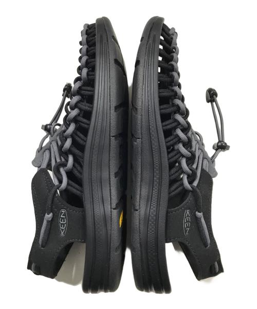 KEEN（キーン）KEEN (キーン) ユニークサンダル グレー×ブラック サイズ:27.5㎝の古着・服飾アイテム