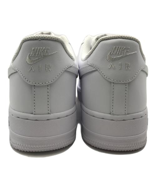 NIKE（ナイキ）NIKE (ナイキ) ローカットスニーカー ホワイト サイズ:26.5の古着・服飾アイテム