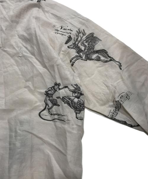 pas de calais（パドカレ）pas de calais (パドカレ) animal concertプリント ブラウス ベージュ サイズ:36の古着・服飾アイテム