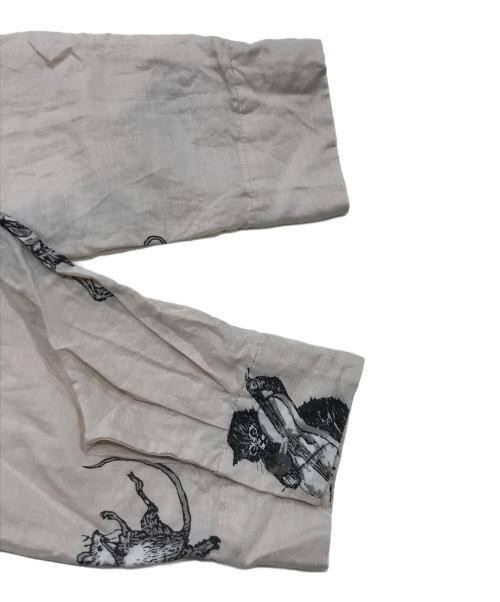 pas de calais（パドカレ）pas de calais (パドカレ) animal concertプリント ブラウス ベージュ サイズ:36の古着・服飾アイテム