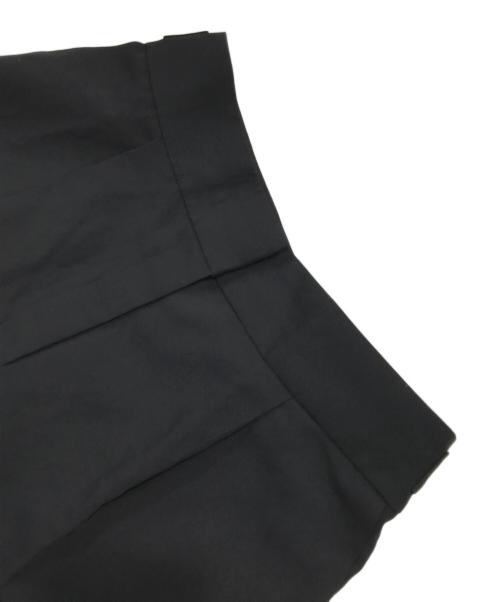 loin.（ロワン）loin. (ロワン) ミドルタックパンツ/ハーフパンツ ブラック サイズ:36の古着・服飾アイテム