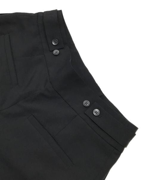 loin.（ロワン）loin. (ロワン) ミドルタックパンツ/ハーフパンツ ブラック サイズ:36の古着・服飾アイテム