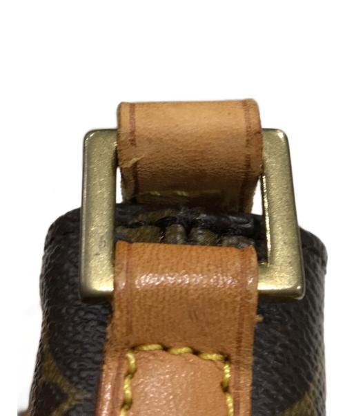 LOUIS VUITTON（ルイ ヴィトン）LOUIS VUITTON (ルイ ヴィトン) ショルダーポーチ ブラウンの古着・服飾アイテム