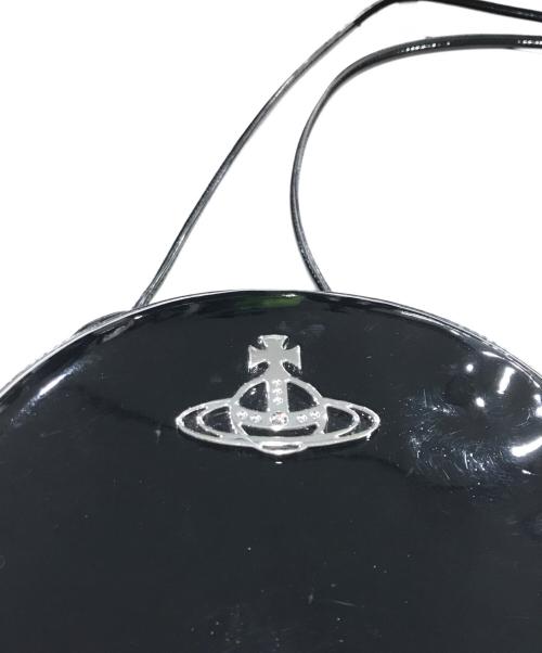 Vivienne Westwood（ヴィヴィアンウエストウッド）Vivienne Westwood (ヴィヴィアンウエストウッド) VEGANサークルエナメルショルダーバッグ ブラックの古着・服飾アイテム