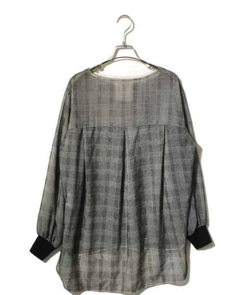 BEARDSLEY（ビアズリー）BEARDSLEY (ビアズリー) チェック柄シアートップス グレー サイズ:freeの古着・服飾アイテム