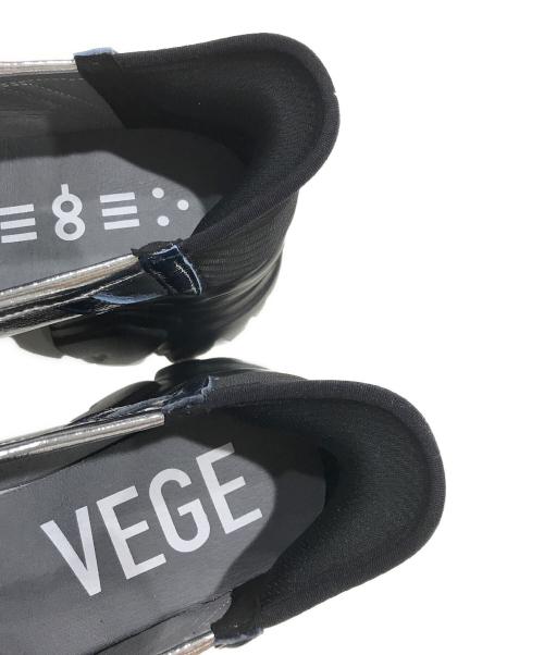 VEGE（ベジ）VEGE (ベジ) Emma ローファー ホワイト×シルバー サイズ:23.5㎝の古着・服飾アイテム