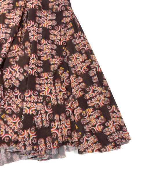VIVIENNE TAM（ヴィヴィアンタム）VIVIENNE TAM (ヴィヴィアンタム) SOLIDARITY PATTERN PRINT DRESS ブラウン サイズ:40の古着・服飾アイテム