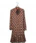 VIVIENNE TAM（ヴィヴィアンタム）の古着「SOLIDARITY PATTERN PRINT DRESS」｜ブラウン