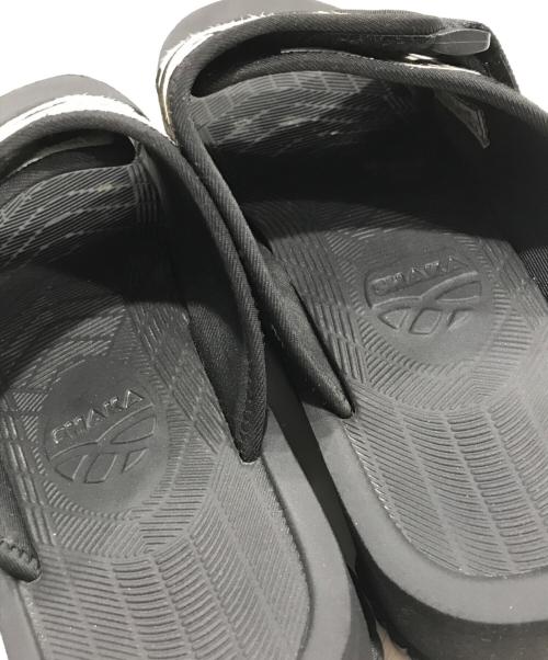 shaka（シャカ）shaka (シャカ) X-PACKER PLATFORM COWHAIR ブラック×ホワイト サイズ:US7/UK6/EU40の古着・服飾アイテム