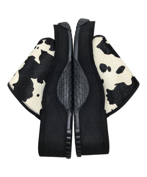 shaka（シャカ）shaka (シャカ) X-PACKER PLATFORM COWHAIR ブラック×ホワイト サイズ:US7/UK6/EU40の古着・服飾アイテム