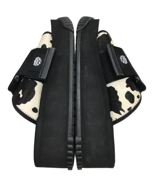 shaka（シャカ）shaka (シャカ) X-PACKER PLATFORM COWHAIR ブラック×ホワイト サイズ:US7/UK6/EU40の古着・服飾アイテム