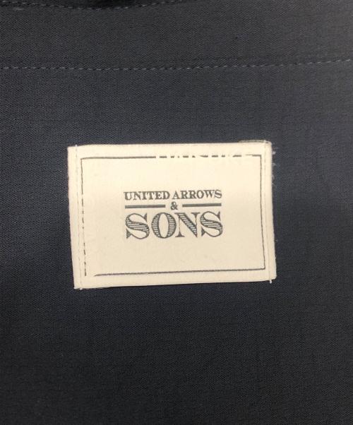 UNITED ARROWS & SONS（ユナイテッドアローズ＆サンズ）UNITED ARROWS & SONS (ユナイテッドアローズ＆サンズ) DAISUKE OBANA PE BUTTONLES JACKET ネイビー サイズ:Mの古着・服飾アイテム