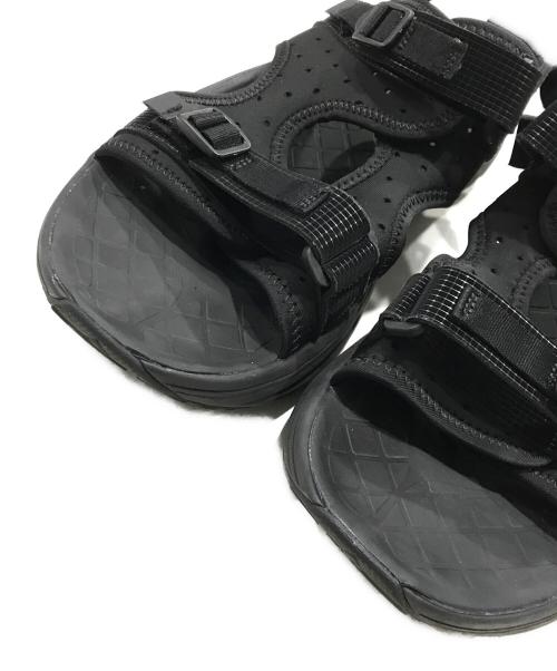 WHITE MOUNTAINEERING（ホワイトマウンテ二アニング）WHITE MOUNTAINEERING (ホワイトマウンテ二アニング) ring footwear コラボリカバリーサンダル ブラック サイズ:US10/UK9/EU44の古着・服飾アイテム