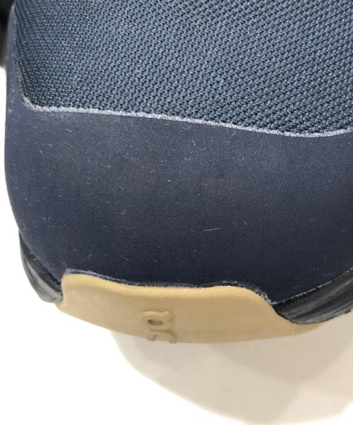 on（オン）on (オン) Cloud 6 Waterproof ネイビー サイズ:27.5の古着・服飾アイテム
