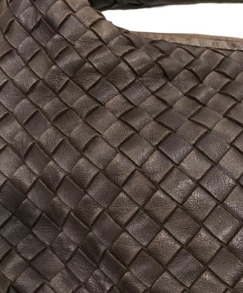 BOTTEGA VENETA（ボッテガベネタ）BOTTEGA VENETA (ボッテガベネタ) イントレチャートホーボーワンショルダーバッグ ブラウンの古着・服飾アイテム