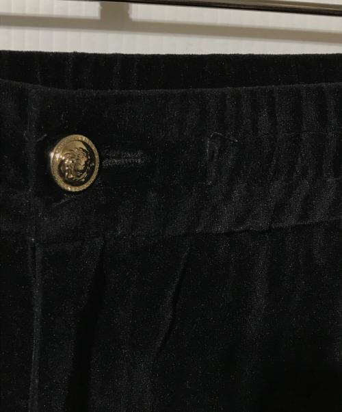 GIANNI VERSACE（ジャンニ・ヴェルサーチ）GIANNI VERSACE (ジャンニ・ヴェルサーチ) スリムベロアパンツ ブラック サイズ:31の古着・服飾アイテム