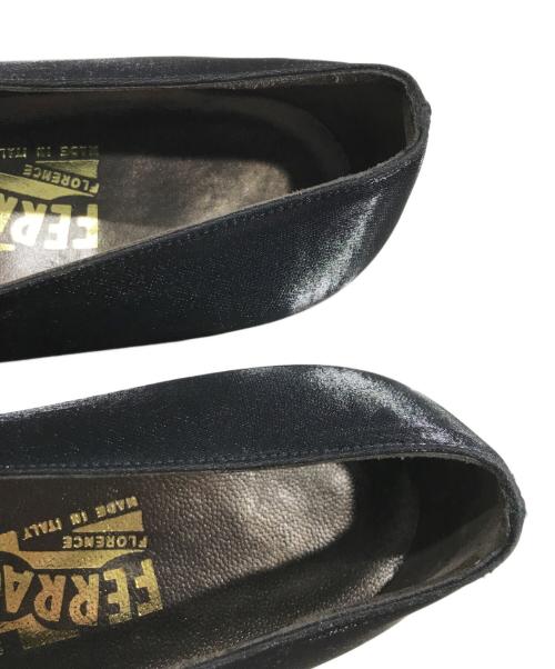 Salvatore Ferragamo（サルヴァトーレ フェラガモ）Salvatore Ferragamo (サルヴァトーレ フェラガモ) ヒールパンプス ブラック サイズ:6 １/2の古着・服飾アイテム