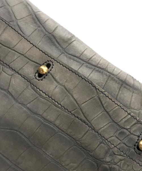 Yves Saint Laurent（イヴサンローラン）Yves Saint Laurent (イヴサンローラン) ミューズトゥ 型押しハンドバッグ グレーの古着・服飾アイテム