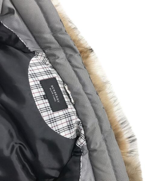 BURBERRY BLACK LABEL（バーバリーブラックレーベル）BURBERRY BLACK LABEL (バーバリーブラックレーベル) ダウンジャケット グレー サイズ:LLの古着・服飾アイテム