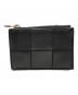 BOTTEGA VENETA（ボッテガベネタ）の古着「マキシイントレチャートキーリング付きキーポーチ」｜ブラック