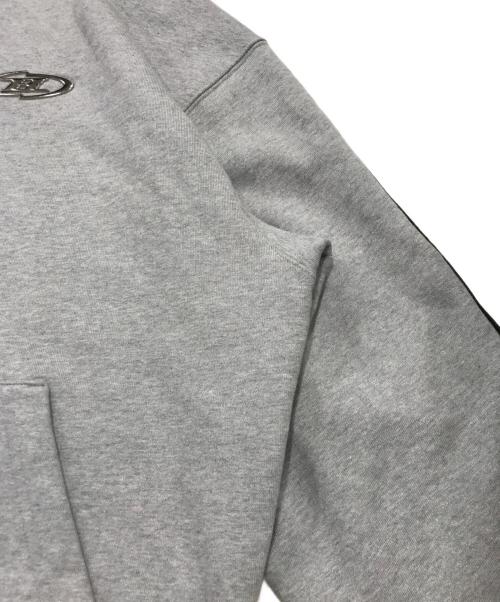 BORNTOWIN（ボーントゥウィン）BORNTOWIN (ボーントゥウィン) BIG CHROME B LOGO TRACK LINE ZIP-UP HOODIE/フード付きジップパーカー グレー サイズ:1の古着・服飾アイテム