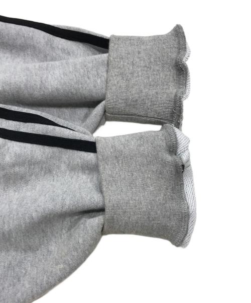 BORNTOWIN（ボーントゥウィン）BORNTOWIN (ボーントゥウィン) BIG CHROME B LOGO TRACK LINE ZIP-UP HOODIE/フード付きジップパーカー グレー サイズ:1の古着・服飾アイテム