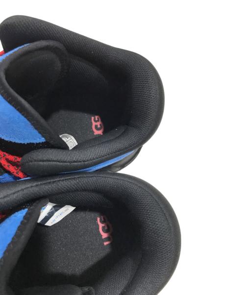 UGG（アグ）UGG (アグ) CapTrail High ブラック×ブルー サイズ:27.5㎝の古着・服飾アイテム