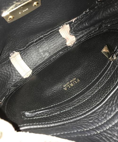 FURLA（フルラ）FURLA (フルラ) ショルダーバッグ ベージュの古着・服飾アイテム