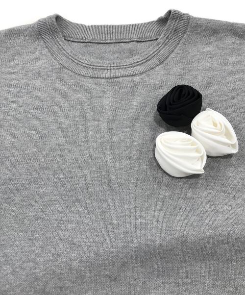 maison de Dolce.（メゾン ド ドルチェ）maison de Dolce. (メゾン ド ドルチェ) rosette knit/ロゼットニット グレー サイズ:Freeの古着・服飾アイテム