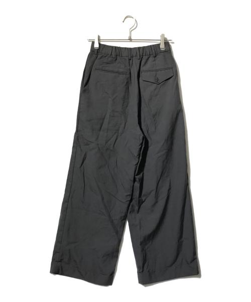 MARKAWARE（マーカウェア）MARKAWARE (マーカウェア) PLEATED WIDE TROUSERS/スラックス グレー サイズ:1の古着・服飾アイテム