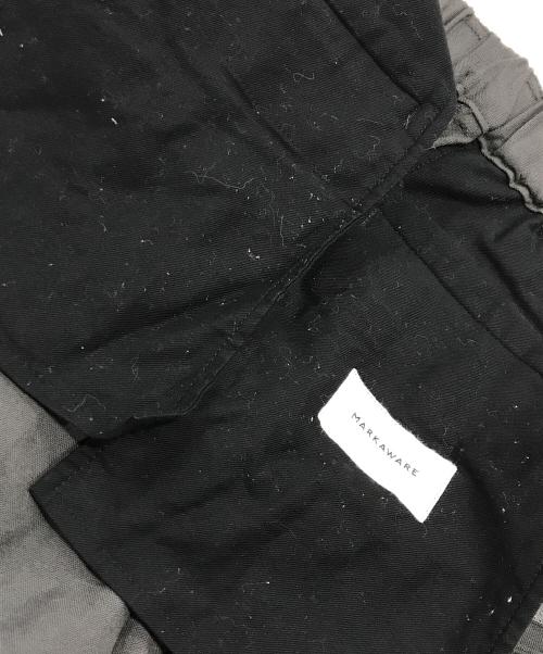 MARKAWARE（マーカウェア）MARKAWARE (マーカウェア) PLEATED WIDE TROUSERS/スラックス グレー サイズ:1の古着・服飾アイテム