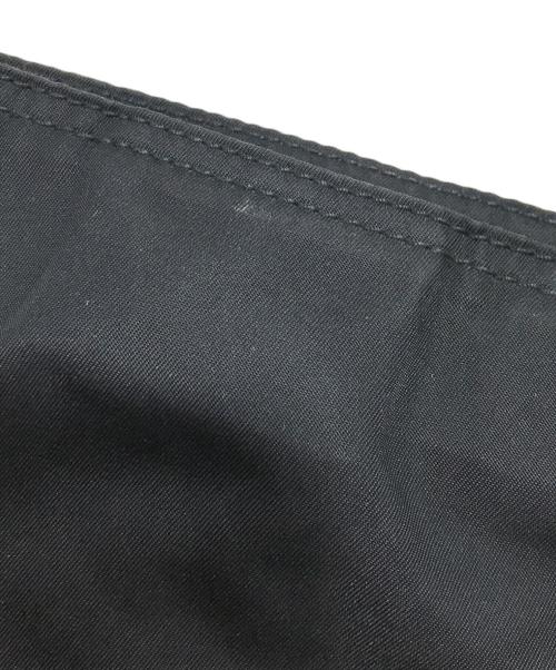 PRADA（プラダ）PRADA (プラダ) ナイロンショルダーバッグ ブラックの古着・服飾アイテム