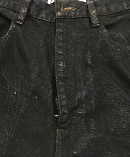 NVRFRGT（ネヴァーフォーゲット）NVRFRGT (ネヴァーフォーゲット) COATING 3D TWISTED WIDE LEG JEANS インディゴ サイズ:2の古着・服飾アイテム