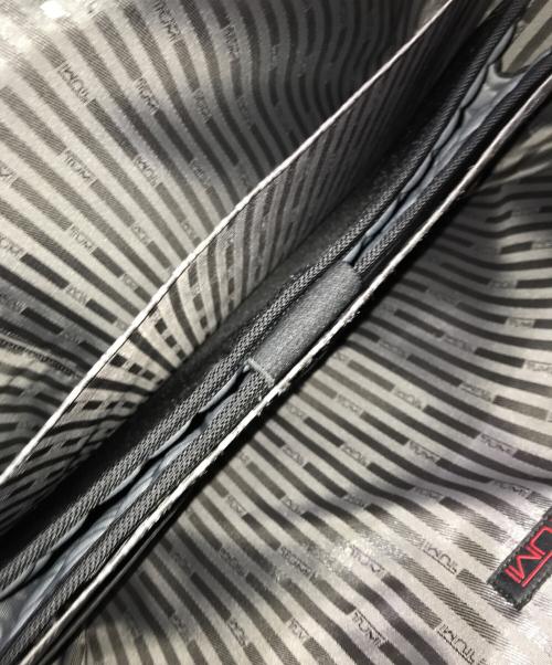 TUMI（トゥミ）TUMI (トゥミ) ナイロンブリーフケース ブラックの古着・服飾アイテム