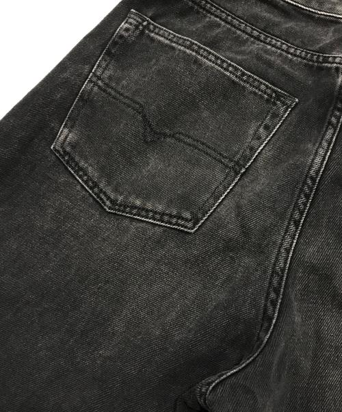 DIESEL（ディーゼル）DIESEL (ディーゼル) RELAXED D-RISE/デニム/ジーンズ/ブラックデニム ブラック サイズ:28/30の古着・服飾アイテム