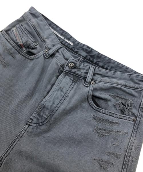 DIESEL（ディーゼル）DIESEL (ディーゼル) RELAXED D-RISE/デニム/ジーンズ\ダメージジーンズ グレー サイズ:28/30の古着・服飾アイテム