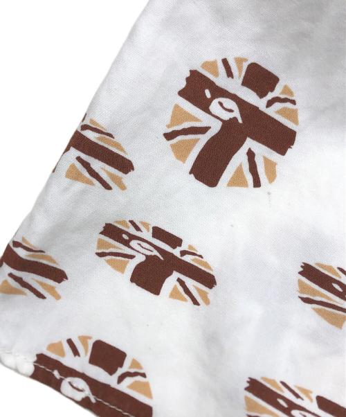 A BATHING APE（アベイシングエイプ）A BATHING APE (アベイシングエイプ) サル柄シャツ ホワイト×ブラウン サイズ:Mの古着・服飾アイテム