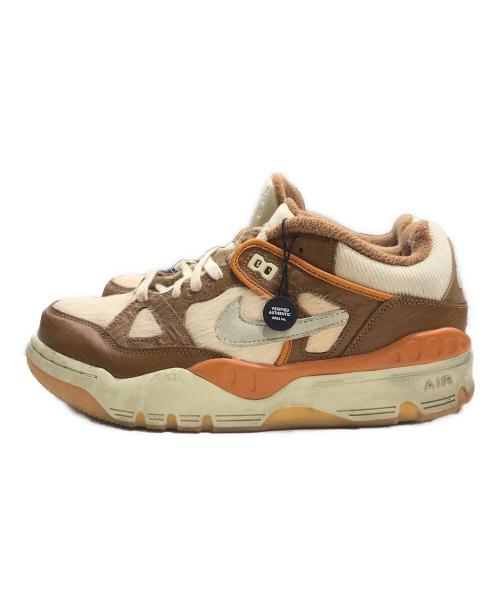 NIKE（ナイキ）NIKE (ナイキ) ローカットスニーカー ブラウン サイズ:US9.5/UK8.5/EUR43の古着・服飾アイテム