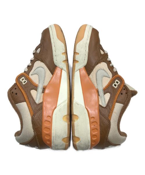 NIKE（ナイキ）NIKE (ナイキ) ローカットスニーカー ブラウン サイズ:US9.5/UK8.5/EUR43の古着・服飾アイテム