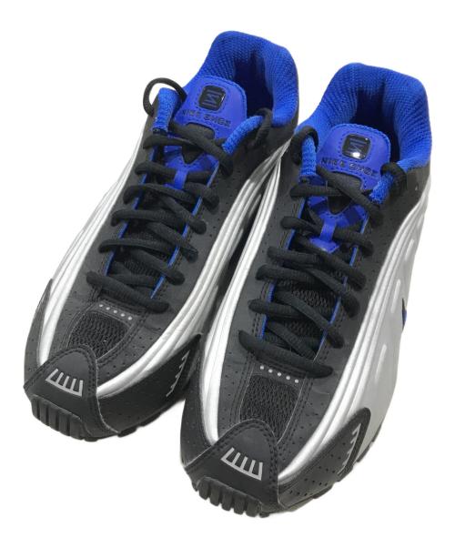 NIKE（ナイキ）NIKE (ナイキ) SHOX R4/スニーカー グレー×ブルー サイズ:US8/UK7/EUR41の古着・服飾アイテム