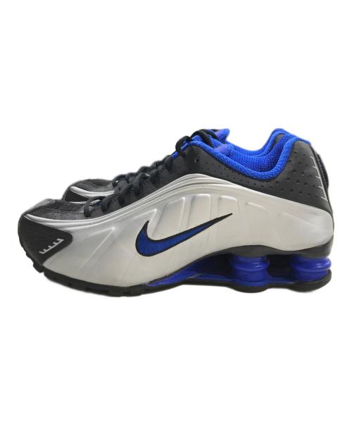 NIKE（ナイキ）NIKE (ナイキ) SHOX R4/スニーカー グレー×ブルー サイズ:US8/UK7/EUR41の古着・服飾アイテム
