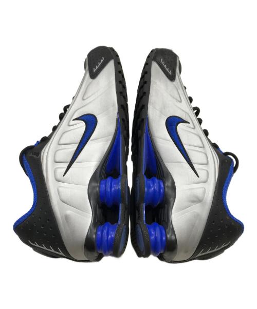 NIKE（ナイキ）NIKE (ナイキ) SHOX R4/スニーカー グレー×ブルー サイズ:US8/UK7/EUR41の古着・服飾アイテム