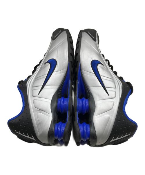 NIKE（ナイキ）NIKE (ナイキ) SHOX R4/スニーカー グレー×ブルー サイズ:US8/UK7/EUR41の古着・服飾アイテム