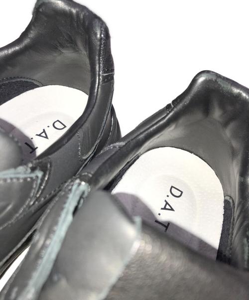 D.A.T.E.（デイト）D.A.T.E. (デイト) MUSA ISETAN LEATHER BLACK ブラック サイズ:EU43/US10/UK9の古着・服飾アイテム
