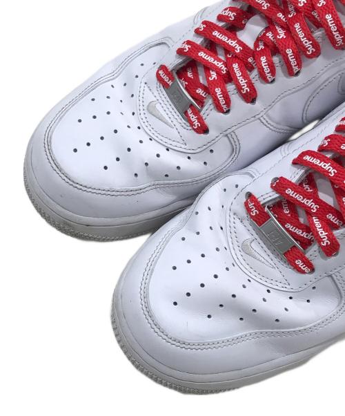 NIKE（ナイキ）NIKE (ナイキ) SUPREME (シュプリーム) エアフォース1 ロー ホワイト サイズ:US9.5/UK8.5/EUR43の古着・服飾アイテム