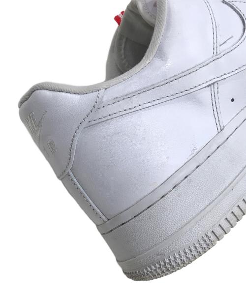 NIKE（ナイキ）NIKE (ナイキ) SUPREME (シュプリーム) エアフォース1 ロー ホワイト サイズ:US9.5/UK8.5/EUR43の古着・服飾アイテム