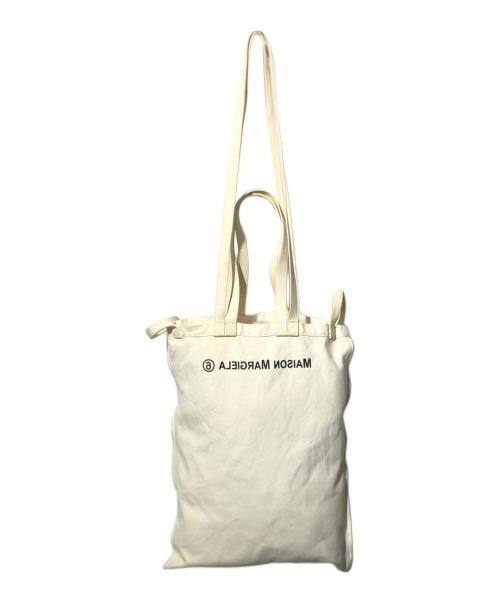 MM6 Maison Margiela（エムエムシックスメゾンマルジェラ）MM6 Maison Margiela (エムエムシックスメゾンマルジェラ) 反転ロゴ キャンバストートバッグ アイボリーの古着・服飾アイテム